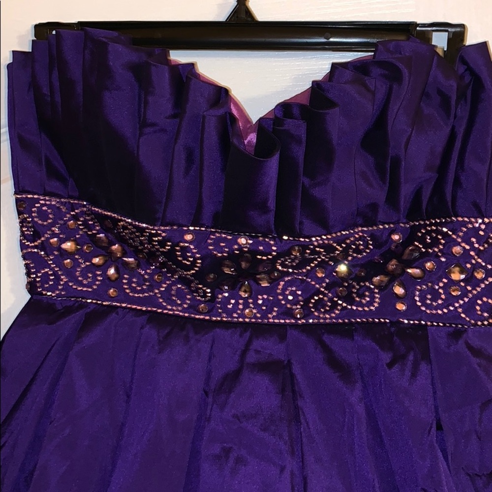 purple dress